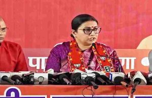 Haryana Polls: पार्टी दलित हितैषी है तो Sailaja को CM….रोहतक में स्मृति ईरानी ने Congress पर निशाना साधा