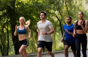 सुबह 10 मिनट दौड़ लगाने से दूर भागती हैं ये खतरनाक बीमारियां, अंग-अंग से छट जाएगा मोटापा