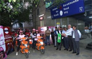 Delhi Metro ने शुरू की बाइक टैक्सी सेवा: जानें कितना है किराया, रूट और इससे जुड़ी पूरी जानकारी