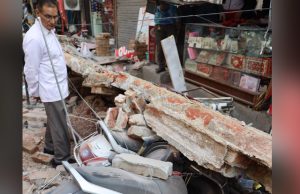 Jalandhar दुकानों के लैंटर गिरने का मामला, नगर निगम Commissioner ने लिया ये Action