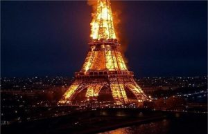 Paris के Eiffel Tower में Christmas से पहले लगी आग