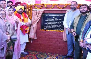 बिजली मंत्री हरभजन ई.टी.ओ. ने नकोदर में 7 करोड़ रुपये की लागत से बनने वाले 66 केवी पावर सब स्टेशन का नींव पत्थर रखा