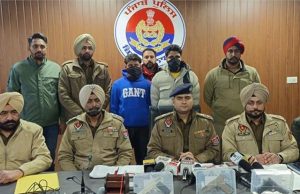 पुलिस के हाथ लगी बड़ी कामयाबी, अवैध हथियारों सहित एक चढ़ा हत्थे