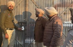 Moga Police ने कबाड़ की दुकान को किया सील, 20 चोरी की Motorcycles के पार्ट्स हुए बरामद