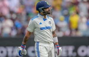 Virat Kohli ने खोया आपा, आउट होते ही गाली दी, माथा भी पीटा