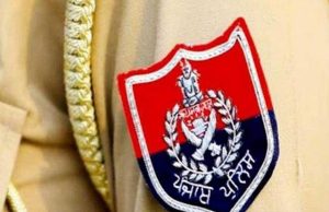 Jalandhar : नशे में धुत ASI का कारनामा, बीच सड़क कर दिया बड़ा कांड