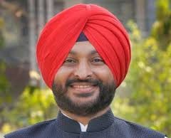 Ravneet Bittu की चंडीगढ़ पुलिस से तीखी बहस, गरमाया माहौल