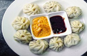 Momos और Spring Rolls बनाने वाली फैक्ट्री में मिला कुत्ते का कटा सिर