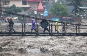 Himachal Pradesh में भारी बारिश का ‘रेड अलर्ट’ जारी’, चार जिलों में स्कूल रहेंगे बंद