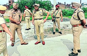 बॉर्डर के नजदीक एनकाऊंटर के दौरान राहगीर की हत्या करने वाले तस्कर का अमृतसर पुलिस ने किया Encounter