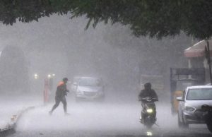 Punjab Weather: फिर बदला मौसम का मिजाज… इन 10 जिलों में भारी बारिश का अलर्ट