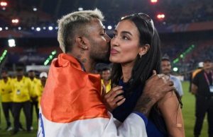 T20 World Cup जीतते ही हार्दिक पंड्या के खिलाफ पुलिस में शिकायत, गर्लफ्रेंड माहिका के साथ एक फोटो बनी वजह