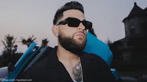 Karan Aujla के पुणे शो पर विवाद: चंडीगढ़ के प्रोफेसर की शिकायत, बाल विकास अधिकारी ने पुलिस को कार्रवाई के निर्देश दिए