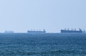 Iran ने ‘गैर-दुश्मन’ देशों के लिए खोला हॉर्मुज जलडमरूमध्य, सामने रखी ये नई शर्त