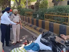 जालंधर में बस-बाइक में टक्कर, एक व्यक्ति की मौत:चुनमुन मॉल के पास हुआ हादसा, ड्राइवर फरार; पुलिस और रोडवेज अधिकारी मौके पर पहुंचे