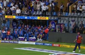 रोहित-सूर्या की आंखों के सामने श्रेयस अय्यर ने दिखाया जादू, एक जंप से पलट दिया गेम