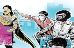 Jalandhar में लड़की से मोबाइल छीनकर भागे 3 स्नेचर:एक को लोगों ने दबोचा, पूछताछ में बनाने लगा बहाने; 2 साथी फरार
