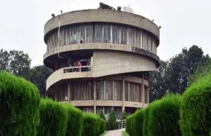 Panjab University में मतदान जारी, परिणाम शाम को घोषित किए जाएंगे, छात्रों और पुलिस के बीच झड़प