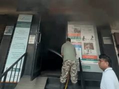 Kapurthala के प्राइवेट बैंक में आग, लाखों का नुकसान:शॉर्ट सर्किट से हादसा, लॉकर सुरक्षित; फायर ब्रिगेड ने आधे घंटे में पाया काबू