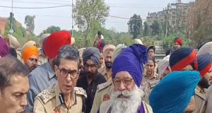 Jalandhar : नेशनल हाईवे पर पुलिस ने प्रदर्शनकारियों को किया डिटेन, CP सतिंदर का आया बयान