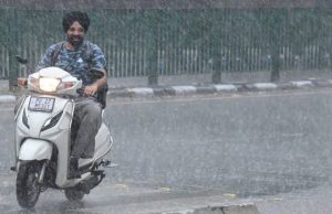 Punjab Weather Update: पंजाब के 3 जिलों में बारिश और तेज हवाओं का अलर्ट