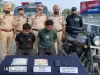 Pathankot में नशे समेत 2 आरोपी गिरफ्तार:हेरोइन-ड्रग मनी बरामद, अमृतसर से बुलेट पर सप्लाई देने आए थे; पुलिस को देख भागे