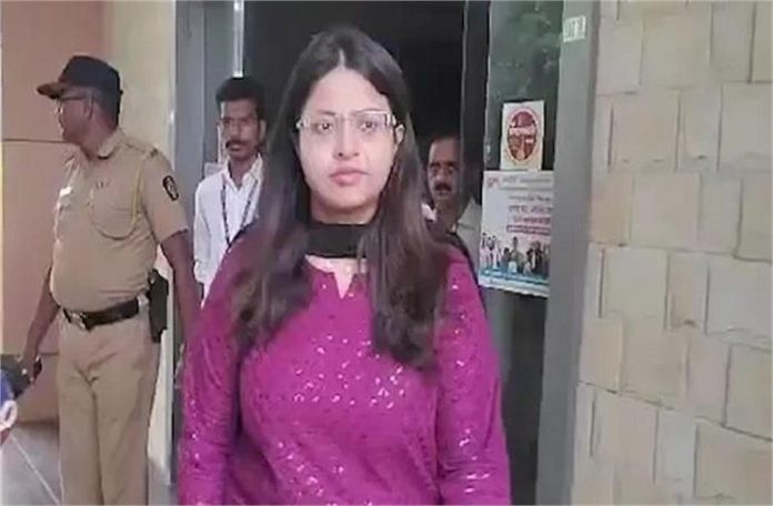 2024_7image_21_28_401059009poojakhedkarq